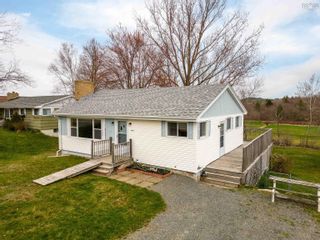 Photo 1: 4357 Highway 1 in Three Mile Plains: Hants County Residential for sale (Annapolis Valley)  : MLS®# 202307753