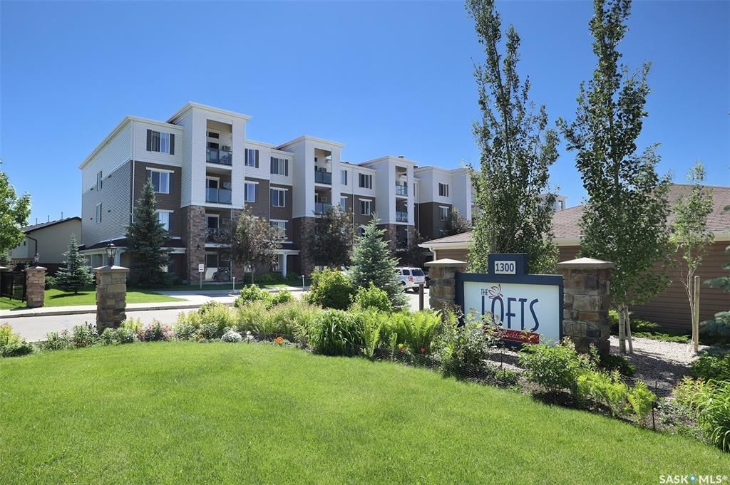 Main Photo: 313E 1300 Stockton Street North in Regina: Lakeridge RG Residential for sale : MLS®# SK901236