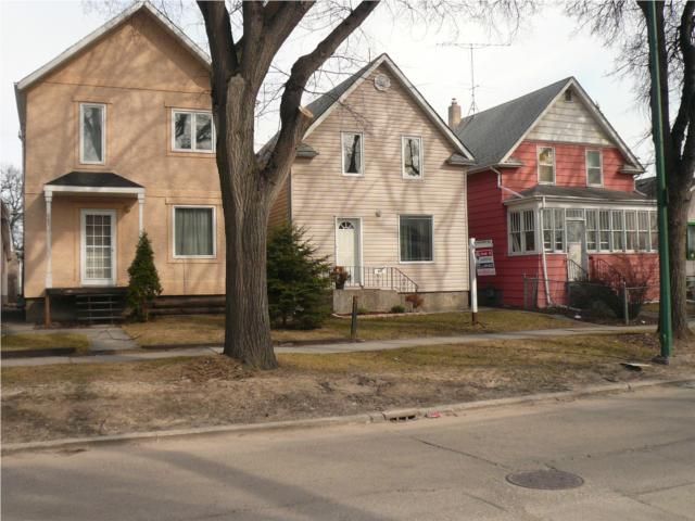Main Photo: 685 Home Street in WINNIPEG: West End / Wolseley Residential for sale (West Winnipeg)  : MLS®# 1006648