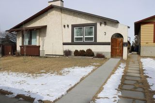 Photo 1: 139 Bergen Crescent NW in Calgary: Beddington Heights Semi Detached for sale : MLS®# A1198045