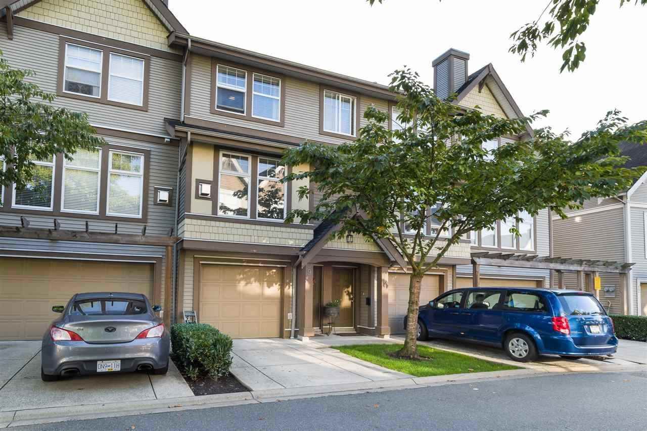 Main Photo: 9 6588 188 Street in Surrey: Cloverdale BC Townhouse for sale in "HILLCREST PLACE" (Cloverdale)  : MLS®# R2325458