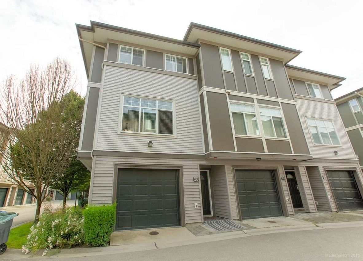 Main Photo: 50 1010 EWEN Avenue in New Westminster: Queensborough Townhouse for sale in "Windsor Mews" : MLS®# R2468809