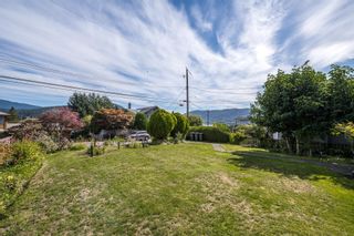 Photo 8: 525 BEACHVIEW Drive in North Vancouver: Dollarton House for sale : MLS®# R2746895