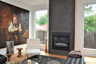 Photo 7: 110 35 Street NW in Calgary: Parkdale House for sale : MLS®# C4123515