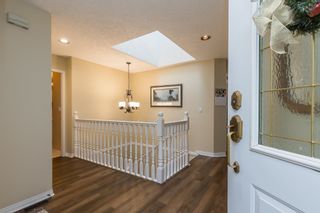 Photo 3: 103 4001 OLD CLAYBURN Road in Abbotsford: Abbotsford East Townhouse for sale : MLS®# R2755553