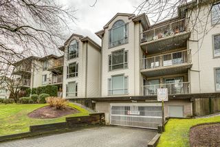 Photo 2: 214 19122 122 Avenue in Pitt Meadows: Central Meadows Condo for sale in "EDGEWOOD MANOR" : MLS®# R2659522