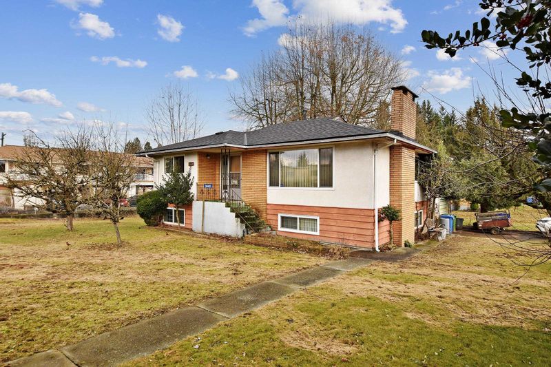 FEATURED LISTING: 2440 WARE Street Abbotsford