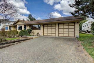 Photo 1: 12360 EDGE Street in Maple Ridge: East Central House for sale : MLS®# R2676187