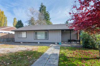 Photo 1: 5848 172A Street in Surrey: Cloverdale BC House for sale (Cloverdale)  : MLS®# R2428186
