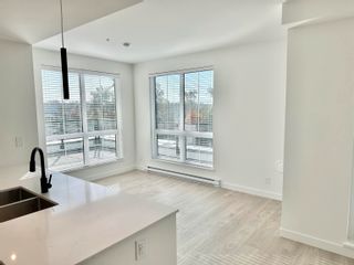 Photo 3: E505 20019 83A Avenue in Langley: Willoughby Heights Condo for sale : MLS®# R2731541