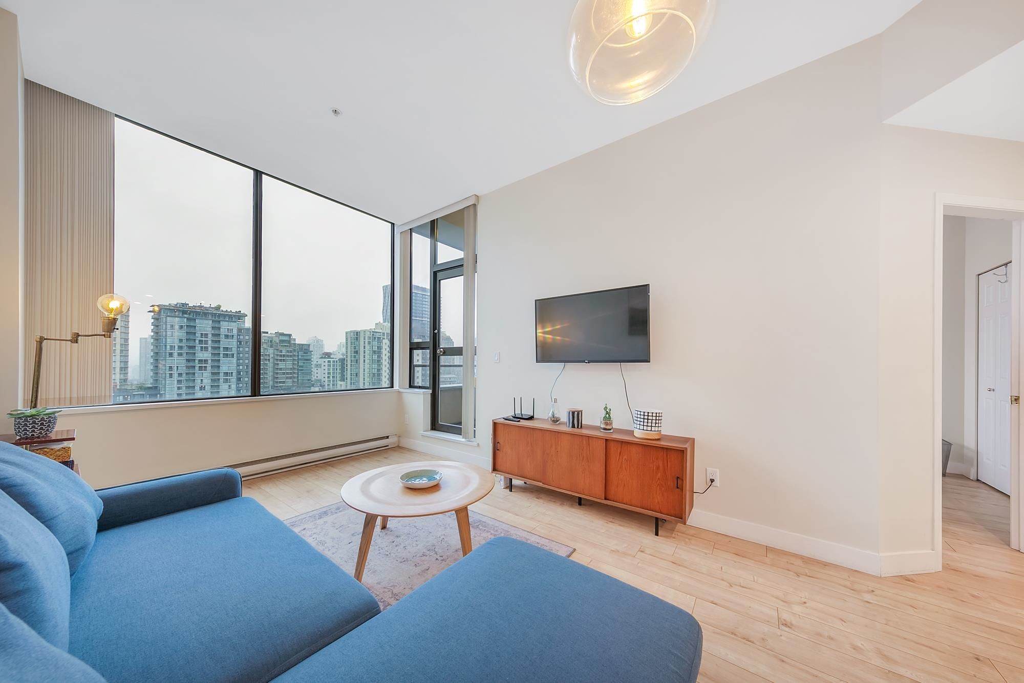 Main Photo: 705 1010 HOWE Street in Vancouver: Downtown VW Condo for sale in "FOTUNE HOUSE" (Vancouver West)  : MLS®# R2747774