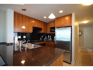 Photo 3: 1002 1680 BAYSHORE Drive in Vancouver: Coal Harbour Condo for sale in "BAYSHORE TOWER" (Vancouver West)  : MLS®# V1107422
