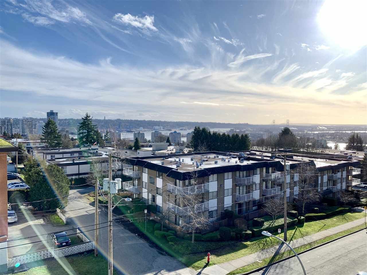 Main Photo: 412 809 FOURTH AVENUE in New Westminster: Uptown NW Condo for sale : MLS®# R2431971