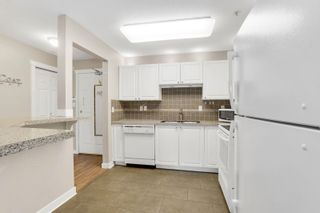 Photo 4: 113 519 TWELFTH Street in New Westminster: Uptown NW Condo for sale in "KINGSGATE" : MLS®# R2622458