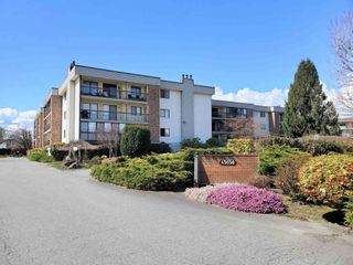 Photo 1: 1206 45650 MCINTOSH Drive in Chilliwack: Chilliwack W Young-Well Condo for sale in "Phoenixdale" : MLS®# R2595228