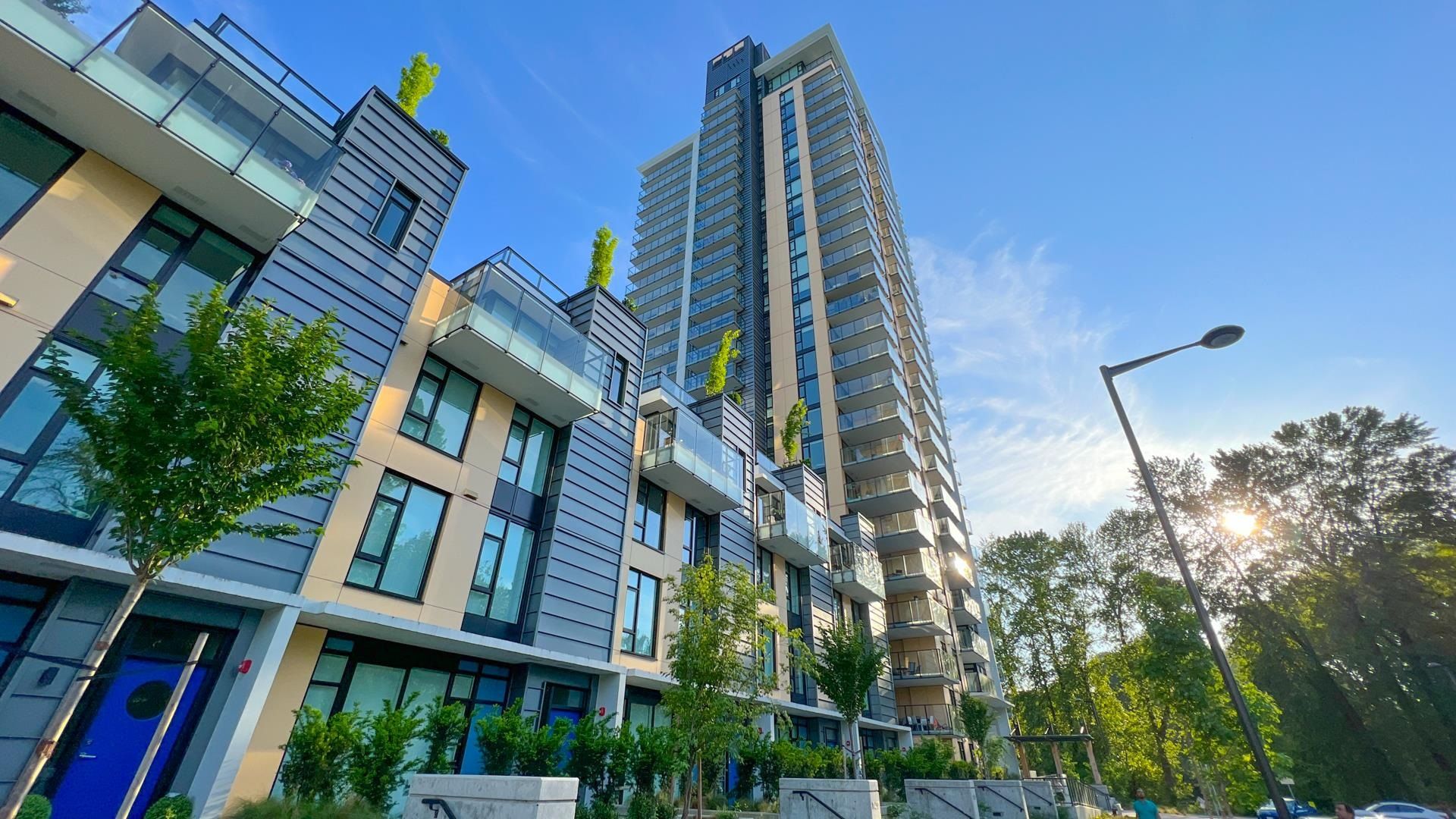 Main Photo: 1404 1401 HUNTER Street in North Vancouver: Lynnmour Condo for sale in "HUNTER AT LYNN CREEK" : MLS®# R2781228