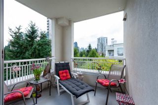 Photo 10: 422 3098 GUILDFORD Way in Coquitlam: North Coquitlam Condo for sale in "Marlborough House" : MLS®# R2490203