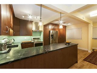 Photo 7: 81 1930 CEDAR VILLAGE Crescent in North Vancouver: Westlynn Townhouse for sale : MLS®# V1096567