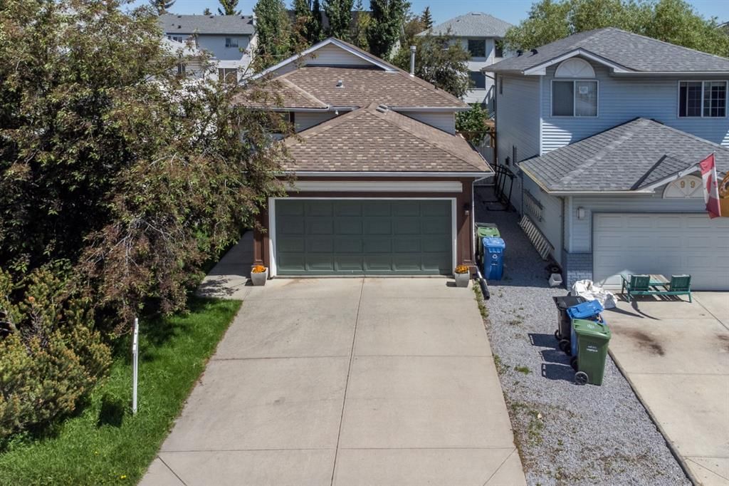 Main Photo: 103 Hawkmount Green NW in Calgary: Hawkwood Detached for sale : MLS®# A1223218
