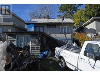 Photo 2: 4634 ROSS STREET in Vancouver: House for sale : MLS®# R2832838