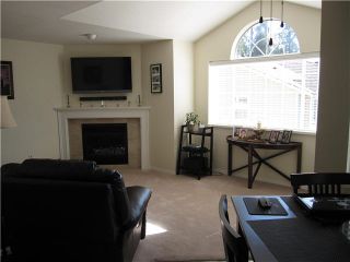 Photo 5: 216 22515 116TH Avenue in Maple Ridge: East Central Townhouse for sale in "FRASERVIEW VILLAGE" : MLS®# V1127556