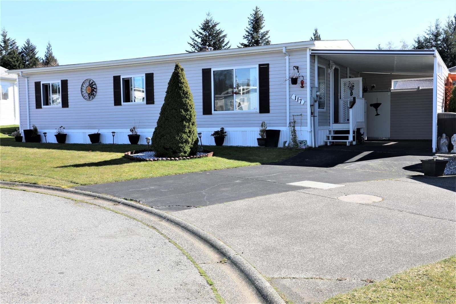 Main Photo: 117 4714 Muir Rd in Courtenay: CV Courtenay East Manufactured Home for sale (Comox Valley)  : MLS®# 870233
