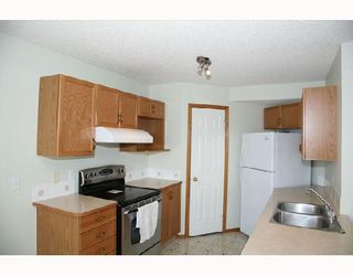 Photo 2:  in CALGARY: Monterey Park Residential Detached Single Family for sale (Calgary)  : MLS®# C3288898