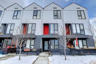 Photo 2: 3571 69 Street NW in Calgary: Bowness Row/Townhouse for sale : MLS®# A1178409