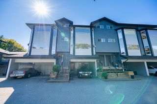 Photo 2: 40 1195 FALCON Drive in Coquitlam: Eagle Ridge CQ Townhouse for sale in "THE COURTYARDS" : MLS®# R2726286