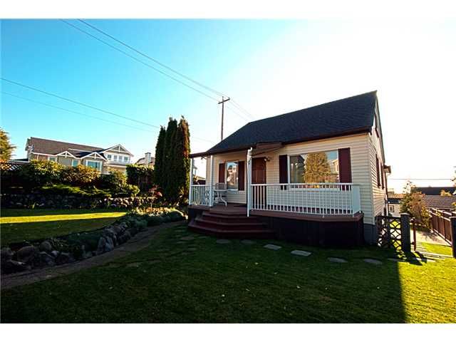 Main Photo: 663 E 5TH Street in North Vancouver: Queensbury House for sale : MLS®# V919490