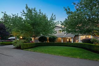 Photo 1: 2419 SUNRISE PARK Drive in Abbotsford: Abbotsford East House for sale in "Sunrise Park" : MLS®# R2809334