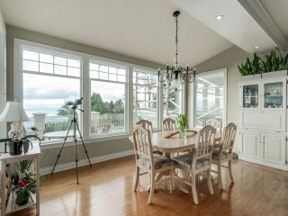 Photo 13: 14213 MARINE Drive: White Rock House for sale (South Surrey White Rock)  : MLS®# R2045609