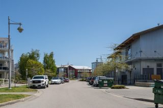 Photo 27: 408 4111 BAYVIEW Street in Richmond: Steveston South Condo for sale in "THE VILLAGE" : MLS®# R2455137
