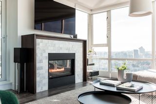 Photo 9: 3307 1033 MARINASIDE Crescent in Vancouver: Yaletown Condo for sale in "Quaywest" (Vancouver West)  : MLS®# R2830668