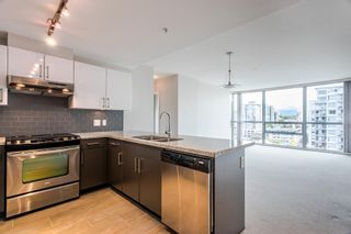 Photo 5: 1805 14 BEGBIE Street in New Westminster: Quay Condo for sale : MLS®# R2475843