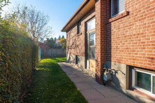 Photo 17: 62 Edmonton Road in Toronto: Pleasant View House (Bungalow) for sale (Toronto C15)  : MLS®# C4991814