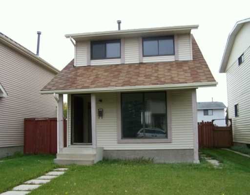 Main Photo:  in CALGARY: Castleridge Residential Detached Single Family for sale (Calgary)  : MLS®# C3187583
