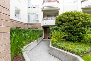 Photo 18: 208 6742 STATION HILL Court in Burnaby: South Slope Condo for sale in "WYNDHAM COURT" (Burnaby South)  : MLS®# R2090340