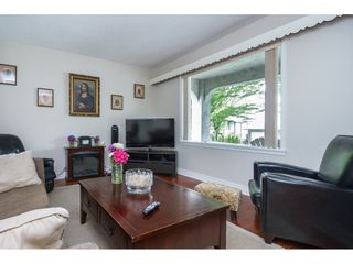 Photo 4: 557 TEMPLETON Drive in Vancouver: Hastings House for sale (Vancouver East)  : MLS®# R2090029