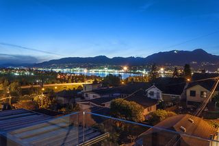 Photo 30: 3455 TRIUMPH STREET in Vancouver: Hastings East House for sale (Vancouver East)  : MLS®# R2168018