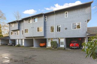 Photo 2: 8232 ELKWOOD Place in Burnaby: Forest Hills BN Townhouse for sale in "FOREST MEADOWS" (Burnaby North)  : MLS®# R2530254