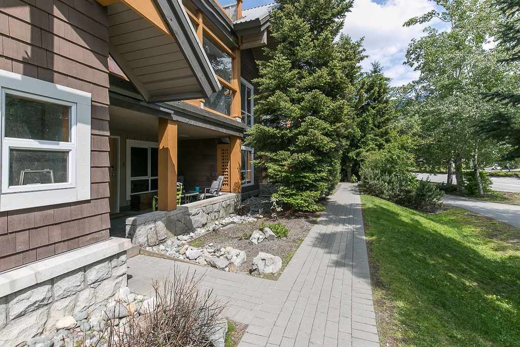 Main Photo: 23 23A - 4388 NORTHLANDS Boulevard in Whistler: Whistler Village Townhouse for sale in "GLACIER'S REACH" : MLS®# R2278097