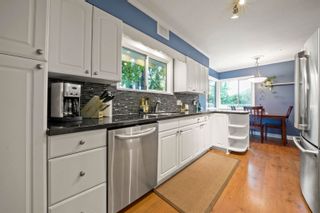 Photo 12: 1976 HILLSIDE Avenue in Coquitlam: Cape Horn House for sale : MLS®# R2738855