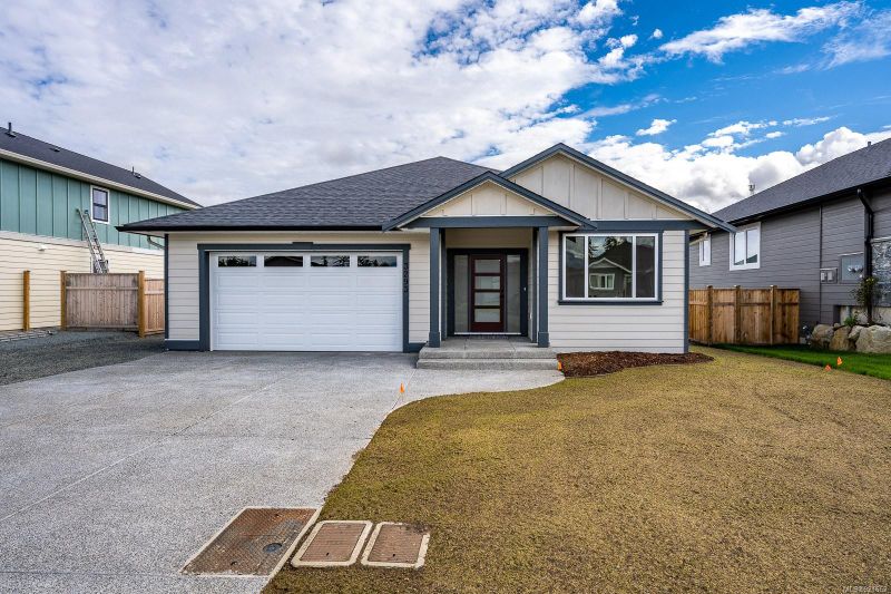 FEATURED LISTING: 3293 Eagleview Cres Courtenay