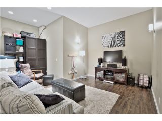 Photo 16: 520 ST GEORGES Avenue in North Vancouver: Lower Lonsdale Townhouse for sale in "STREAMLINE PLACE" : MLS®# V1067178