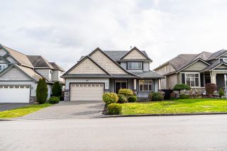 Main Photo: 6362 165A Street in Surrey: Cloverdale BC House for sale (Cloverdale)  : MLS®# R2852370