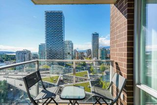 Photo 22: 2306 550 PACIFIC Street in Vancouver: Yaletown Condo for sale in "Aqua at the Park" (Vancouver West)  : MLS®# R2817743
