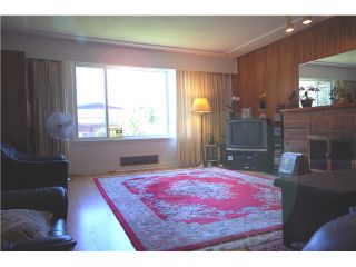 Photo 2: 5772 RHODES ST in Vancouver: Killarney VE House for sale (Vancouver East)  : MLS®# V1009950