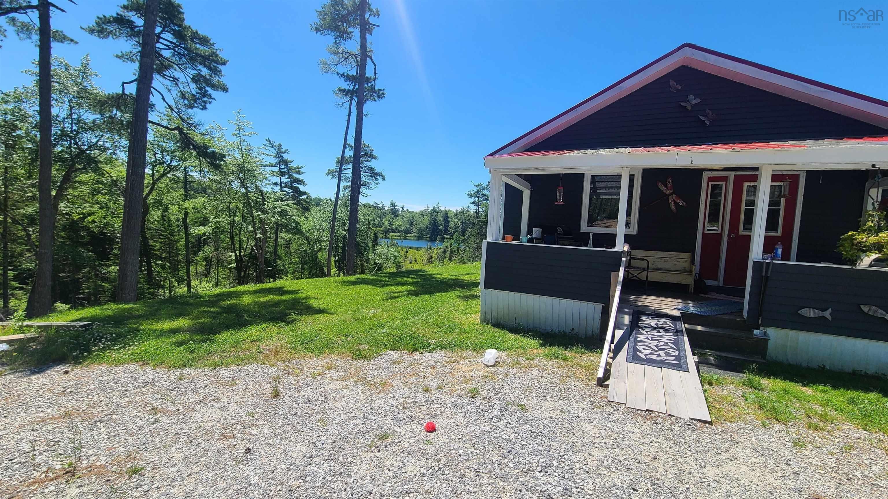Main Photo: 274 Peters Drive in Upper Ohio: 407-Shelburne County Residential for sale (South Shore)  : MLS®# 202214990
