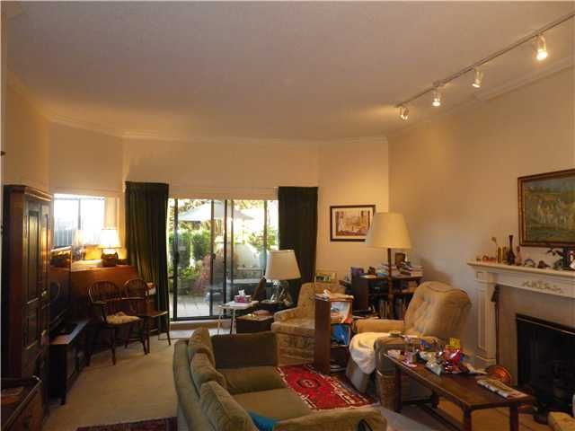 Photo 3: Photos: 101 2408 HAYWOOD Avenue in West Vancouver: Dundarave Condo for sale in "REGENCY PLACE" : MLS®# V917541